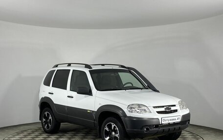 Chevrolet Niva I рестайлинг, 2018 год, 930 000 рублей, 2 фотография