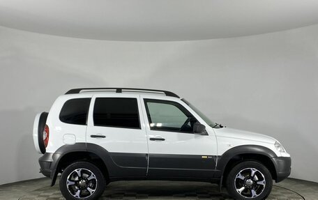 Chevrolet Niva I рестайлинг, 2018 год, 930 000 рублей, 11 фотография