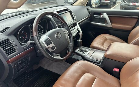 Toyota Land Cruiser 200, 2014 год, 5 090 000 рублей, 16 фотография