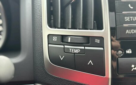 Toyota Land Cruiser 200, 2014 год, 5 090 000 рублей, 26 фотография