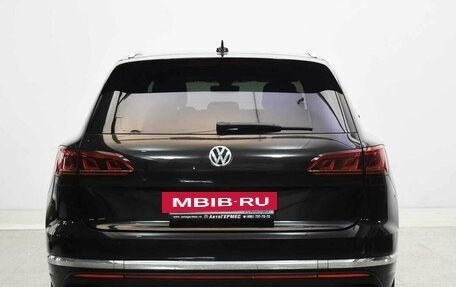 Volkswagen Touareg III, 2020 год, 4 580 000 рублей, 3 фотография