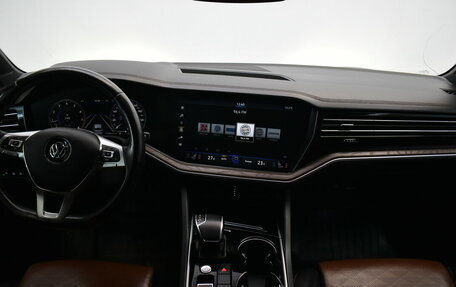 Volkswagen Touareg III, 2020 год, 4 580 000 рублей, 5 фотография