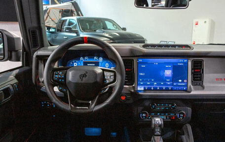 Ford Bronco, 2026 год, 16 298 000 рублей, 15 фотография