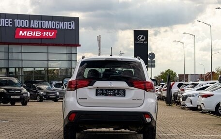 Mitsubishi Outlander III рестайлинг 3, 2018 год, 1 595 000 рублей, 5 фотография