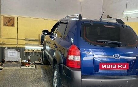 Hyundai Tucson III, 2005 год, 720 000 рублей, 4 фотография