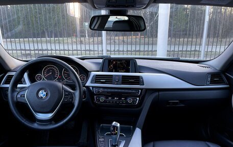 BMW 3 серия, 2016 год, 1 899 000 рублей, 10 фотография