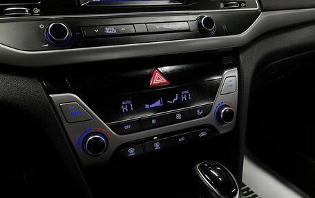 Hyundai Elantra VI рестайлинг, 2018 год, 1 575 000 рублей, 18 фотография