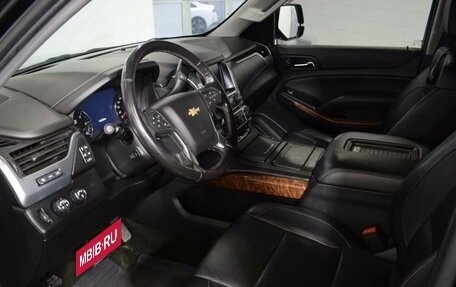 Chevrolet Tahoe IV, 2017 год, 3 299 000 рублей, 13 фотография