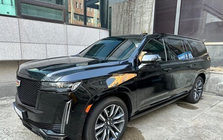 Cadillac Escalade V, 2024 год, 13 400 013 рублей, 2 фотография