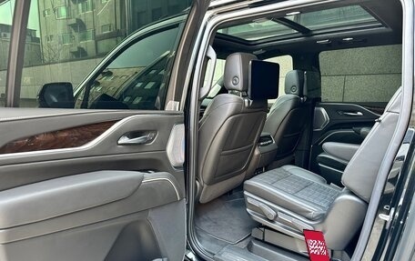 Cadillac Escalade V, 2024 год, 13 400 013 рублей, 14 фотография