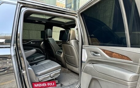 Cadillac Escalade V, 2024 год, 13 400 013 рублей, 18 фотография