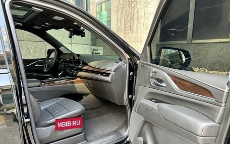 Cadillac Escalade V, 2024 год, 13 400 013 рублей, 19 фотография