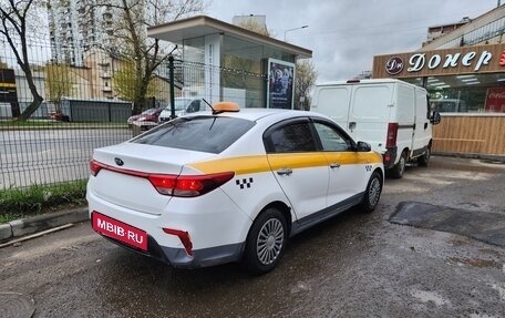 KIA Rio IV, 2018 год, 650 000 рублей, 3 фотография