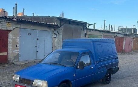 ИЖ 2717, 2004 год, 100 000 рублей, 2 фотография