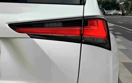 Lexus NX I, 2019 год, 2 810 050 рублей, 8 фотография