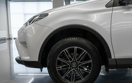 Toyota RAV4, 2018 год, 2 970 000 рублей, 18 фотография