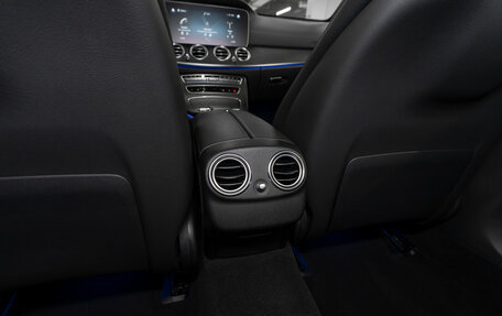 Mercedes-Benz E-Класс, 2021 год, 5 380 000 рублей, 13 фотография