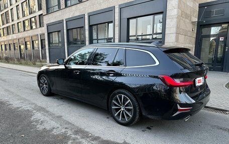 BMW 3 серия, 2019 год, 2 750 000 рублей, 2 фотография