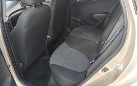 Hyundai Solaris II рестайлинг, 2011 год, 520 000 рублей, 12 фотография