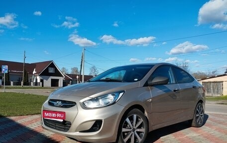 Hyundai Solaris II рестайлинг, 2011 год, 520 000 рублей, 6 фотография