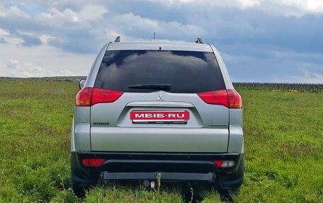 Mitsubishi Pajero Sport II рестайлинг, 2011 год, 1 550 000 рублей, 2 фотография