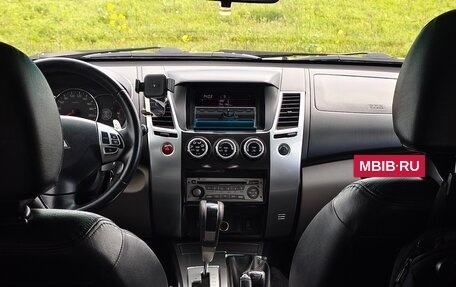 Mitsubishi Pajero Sport II рестайлинг, 2011 год, 1 550 000 рублей, 8 фотография