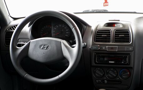 Hyundai Accent II, 2008 год, 600 000 рублей, 13 фотография