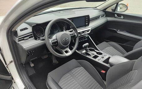 KIA K5, 2020 год, 2 299 800 рублей, 20 фотография