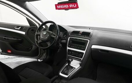 Skoda Octavia, 2011 год, 1 100 000 рублей, 10 фотография