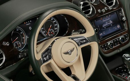 Bentley Bentayga I, 2018 год, 16 500 000 рублей, 13 фотография