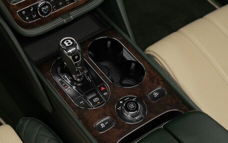 Bentley Bentayga I, 2018 год, 16 500 000 рублей, 20 фотография