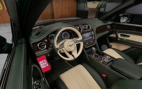 Bentley Bentayga I, 2018 год, 16 500 000 рублей, 12 фотография