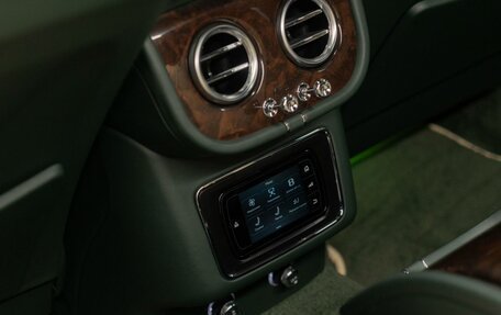 Bentley Bentayga I, 2018 год, 16 500 000 рублей, 27 фотография