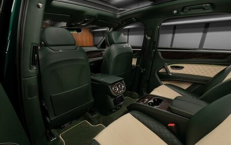 Bentley Bentayga I, 2018 год, 16 500 000 рублей, 26 фотография