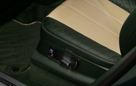 Bentley Bentayga I, 2018 год, 16 500 000 рублей, 28 фотография
