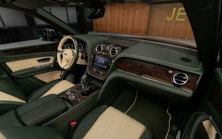 Bentley Bentayga I, 2018 год, 16 500 000 рублей, 23 фотография