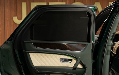 Bentley Bentayga I, 2018 год, 16 500 000 рублей, 25 фотография