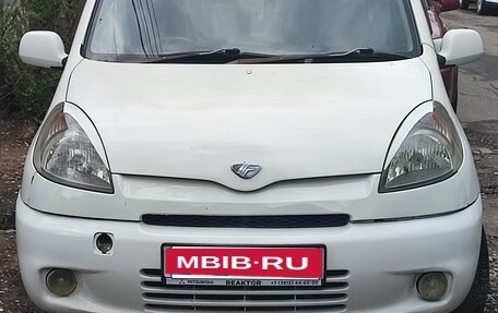 Toyota FunCargo, 2002 год, 390 000 рублей, 2 фотография