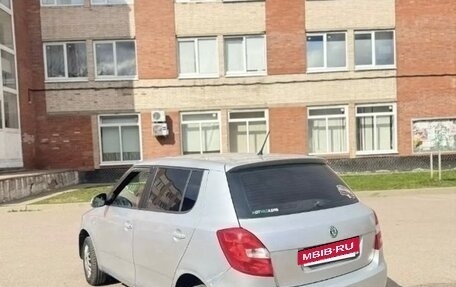 Skoda Fabia II, 2012 год, 397 000 рублей, 3 фотография