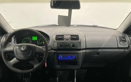 Skoda Fabia II, 2012 год, 397 000 рублей, 11 фотография