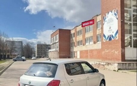 Skoda Fabia II, 2012 год, 397 000 рублей, 4 фотография