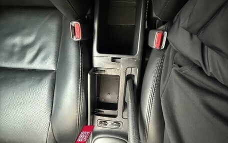 Toyota Avensis III рестайлинг, 2005 год, 850 000 рублей, 18 фотография