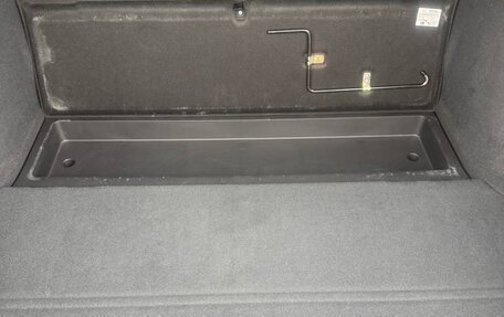 Toyota Avensis III рестайлинг, 2005 год, 850 000 рублей, 32 фотография