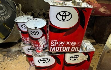 Toyota Avensis III рестайлинг, 2005 год, 850 000 рублей, 36 фотография