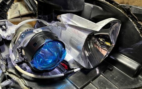 Toyota Avensis III рестайлинг, 2005 год, 850 000 рублей, 37 фотография