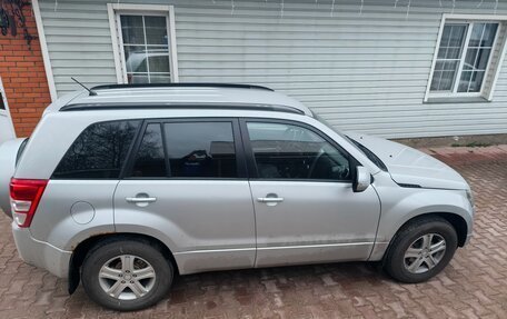 Suzuki Grand Vitara, 2011 год, 730 000 рублей, 3 фотография