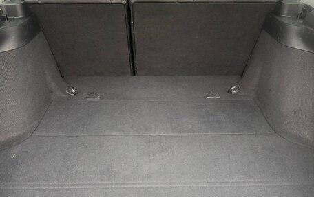 Toyota Avensis III рестайлинг, 2005 год, 850 000 рублей, 30 фотография