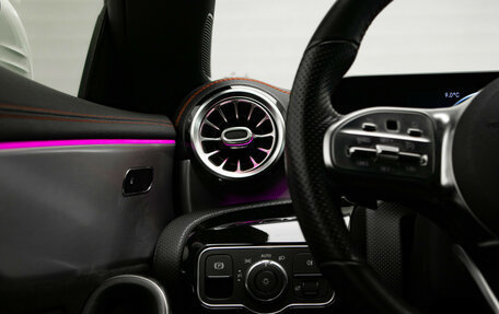 Mercedes-Benz CLA, 2020 год, 3 200 000 рублей, 14 фотография