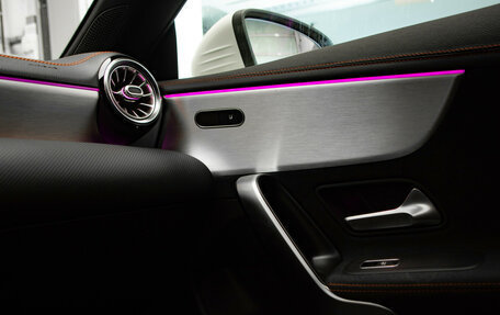 Mercedes-Benz CLA, 2020 год, 3 200 000 рублей, 27 фотография