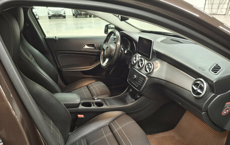 Mercedes-Benz GLA, 2015 год, 1 920 000 рублей, 15 фотография